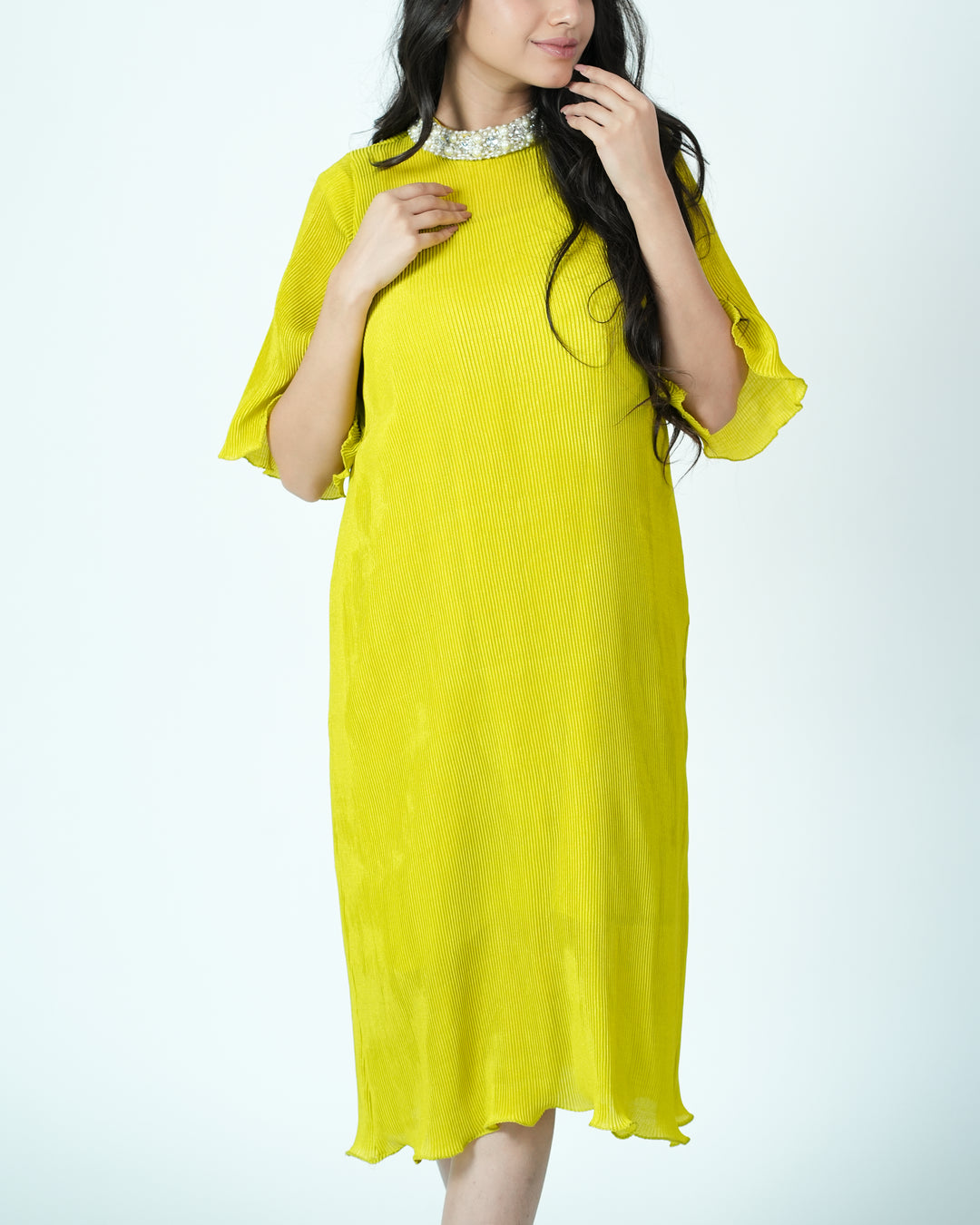 Twinkle -The Pleated Dress with Sleeves