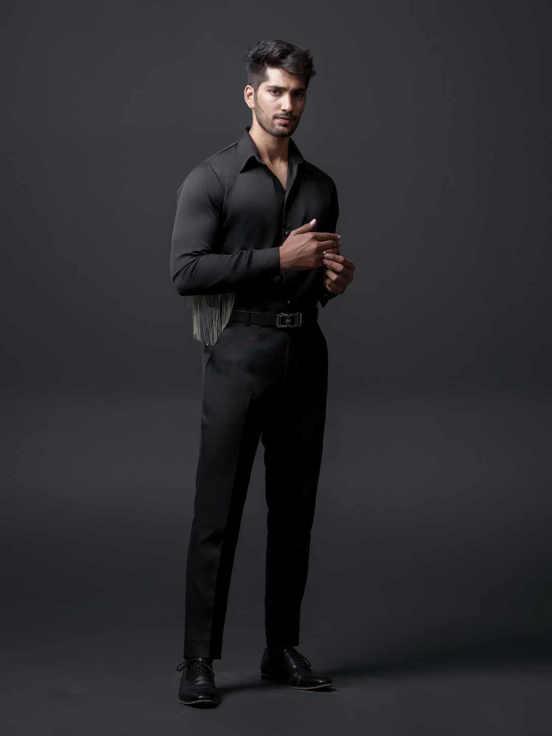 Madonna Men Shirt with Sleeves Hangings