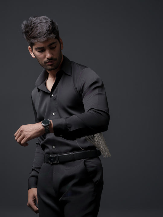 Madonna Men Shirt with Sleeves Hangings