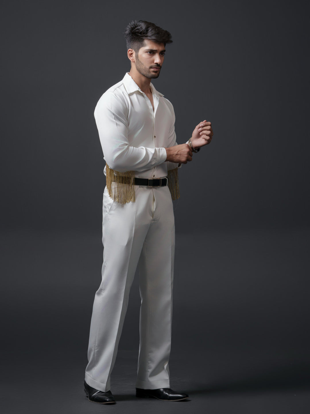 Madonna Men Shirt with Sleeves Hangings