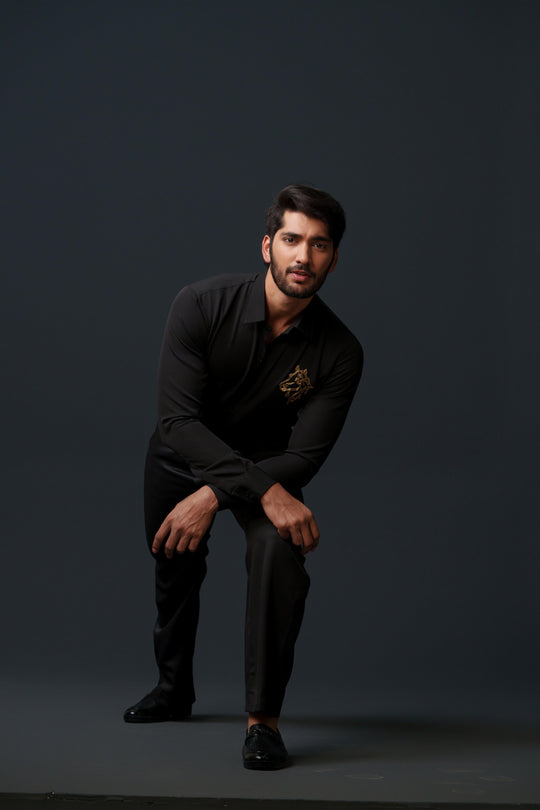 Daniel- Men Black Shirt with a small motif