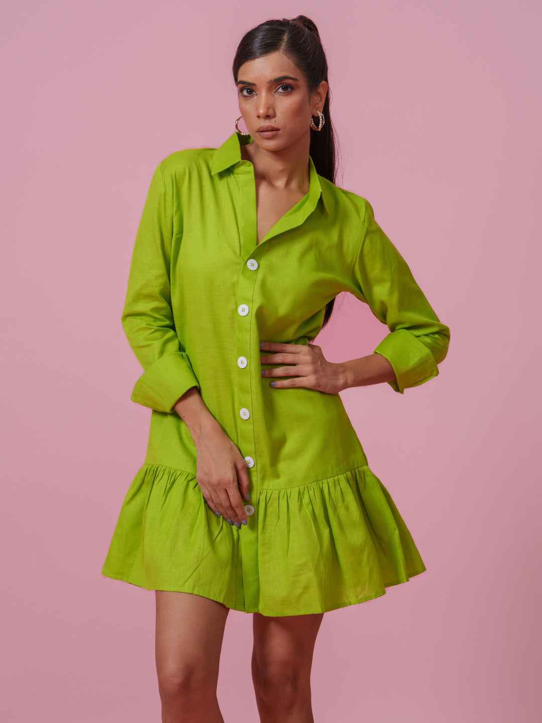 Twitter-Knee Length dress with collars