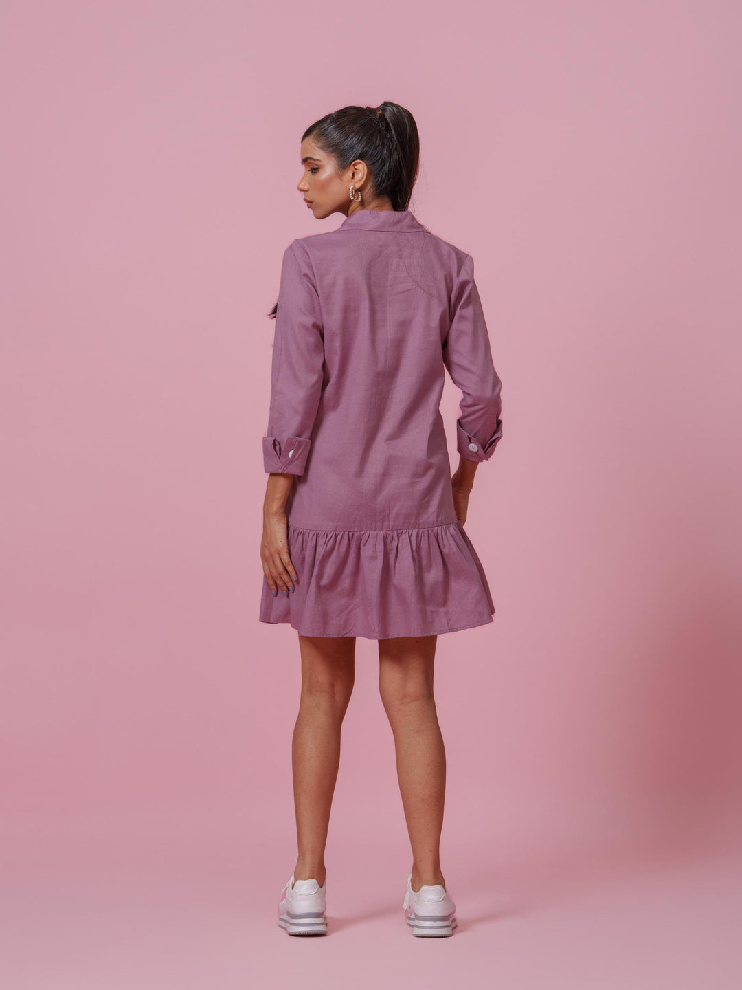 Twitter-Knee Length dress with collars