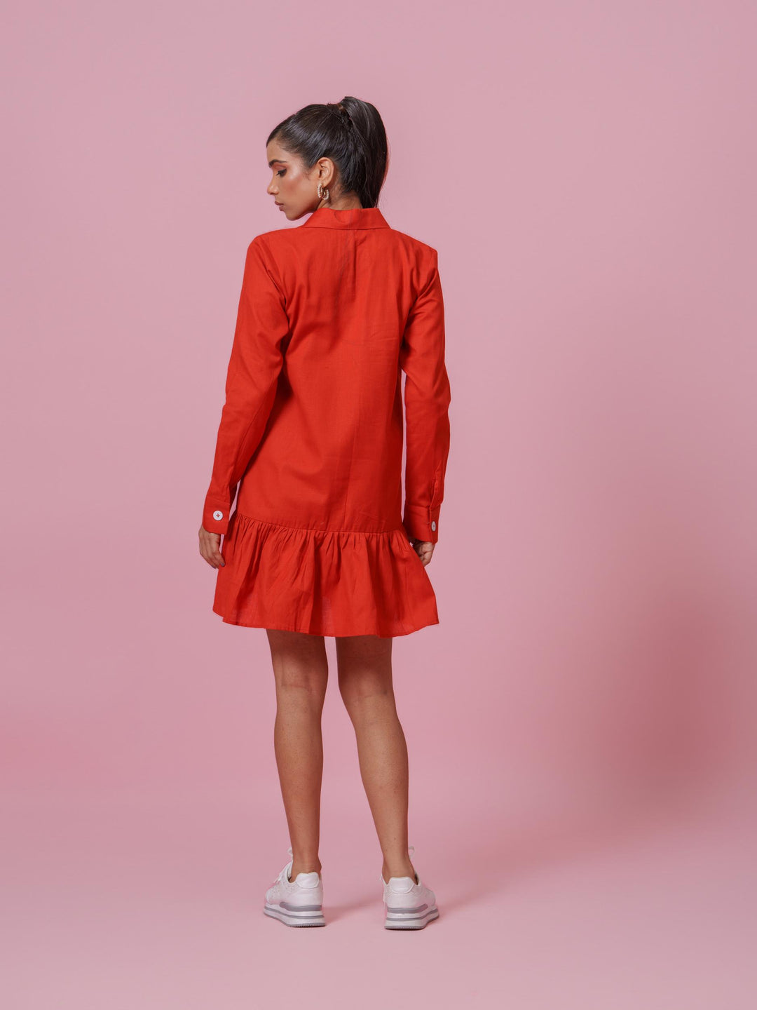 Twitter-Knee Length dress with collars