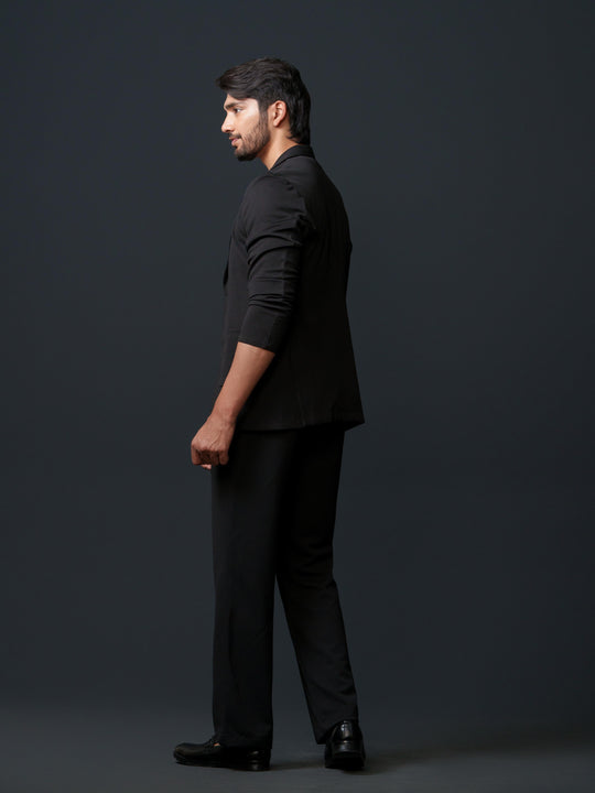 modern alfa co-ord set from the kina, featuring a perfectly tailored fit with a stylish top and matching bottoms. designed for effortless elegance, this set blends comfort and fashion, making it ideal for casual outings, brunch or evening events.