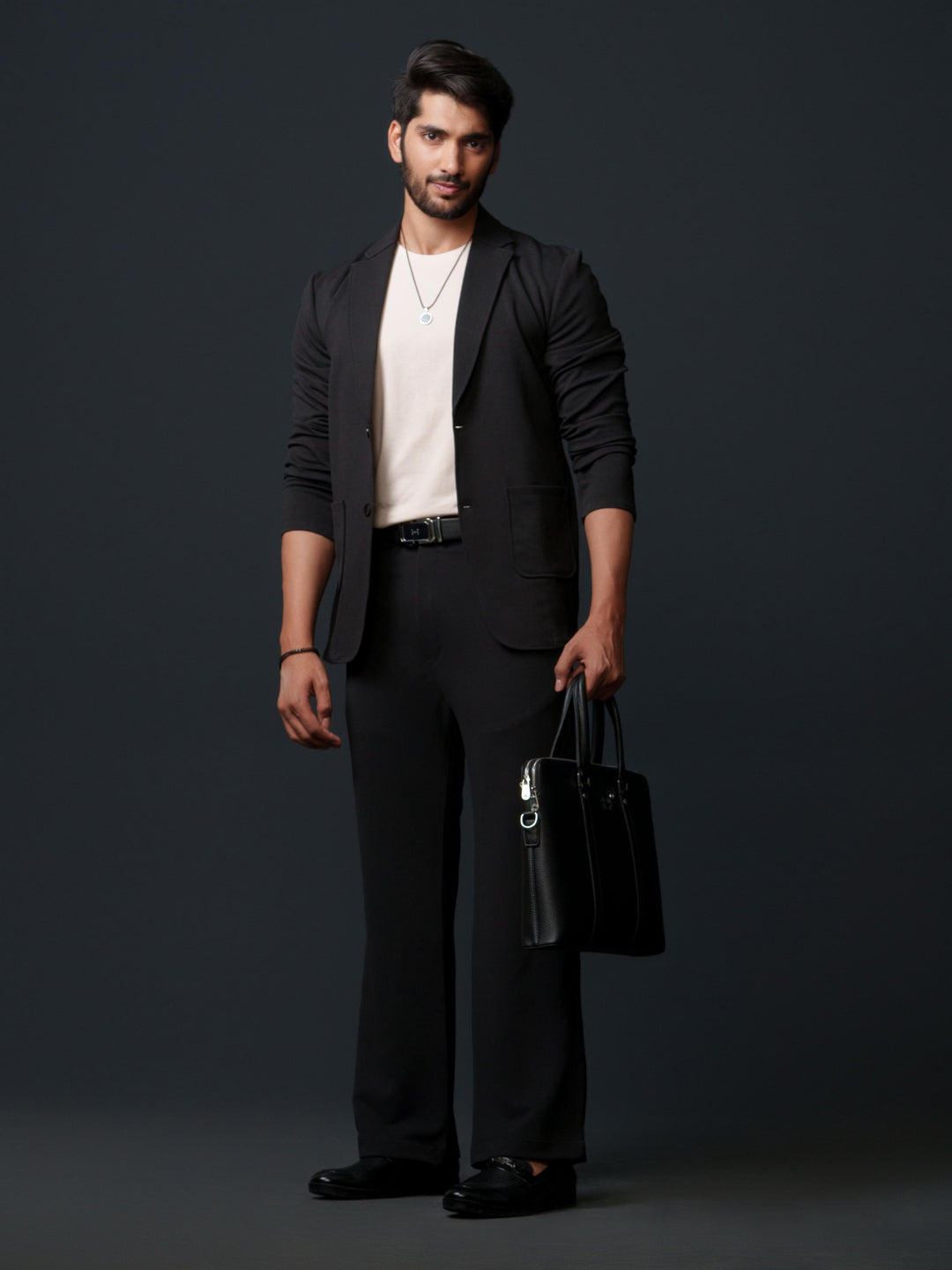 modern alfa co-ord set from the kina, featuring a perfectly tailored fit with a stylish top and matching bottoms. designed for effortless elegance, this set blends comfort and fashion, making it ideal for casual outings, brunch or evening events.