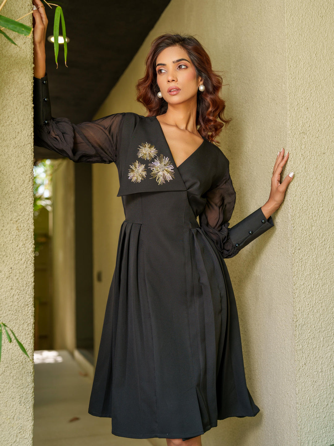 Snow - Knee Length Dress Collar Hand Embroided