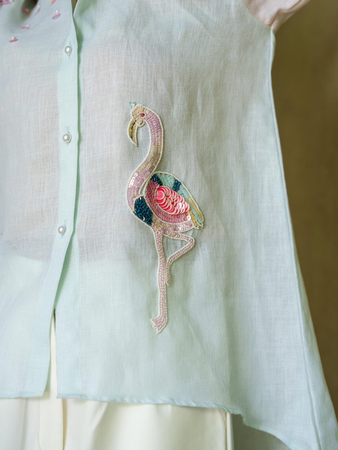 Suzan- Linen Shirt with Minimal Flamingo Motif