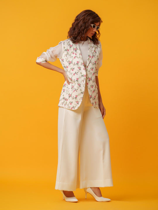 Angel Eye - Our sleek Blazer with standout sleeves