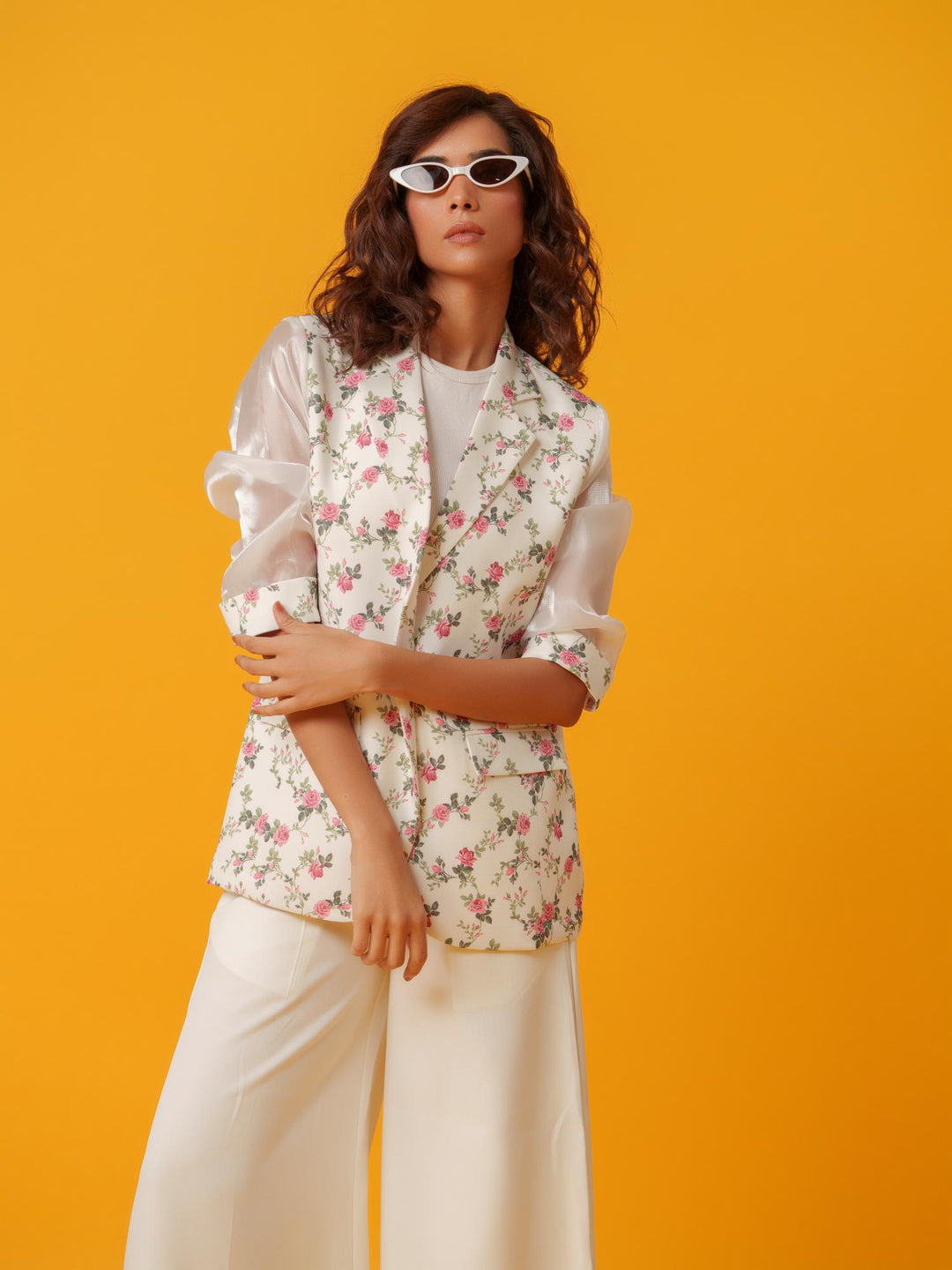 Angel Eye - Our sleek Blazer with standout sleeves
