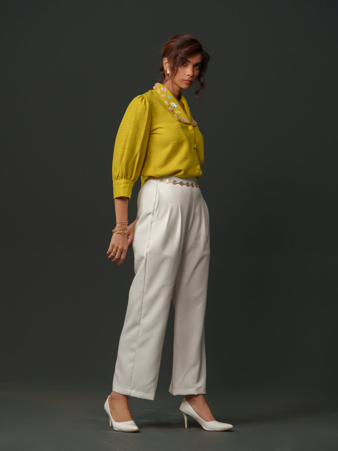 Emy - Linen shirt with collar work