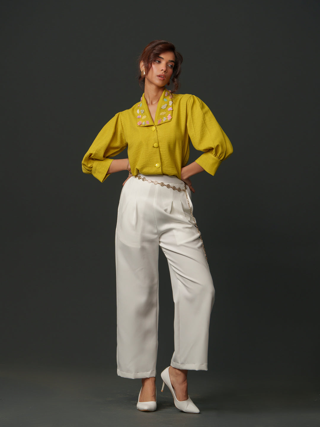 Emy - Linen shirt with collar work