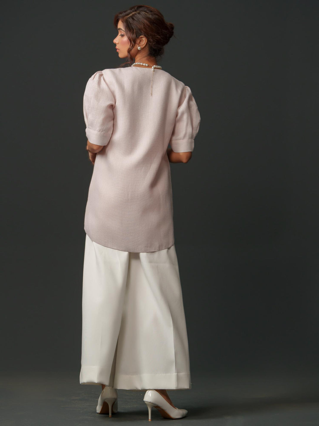 Spring - Pastel color shirts with minimal rose motif