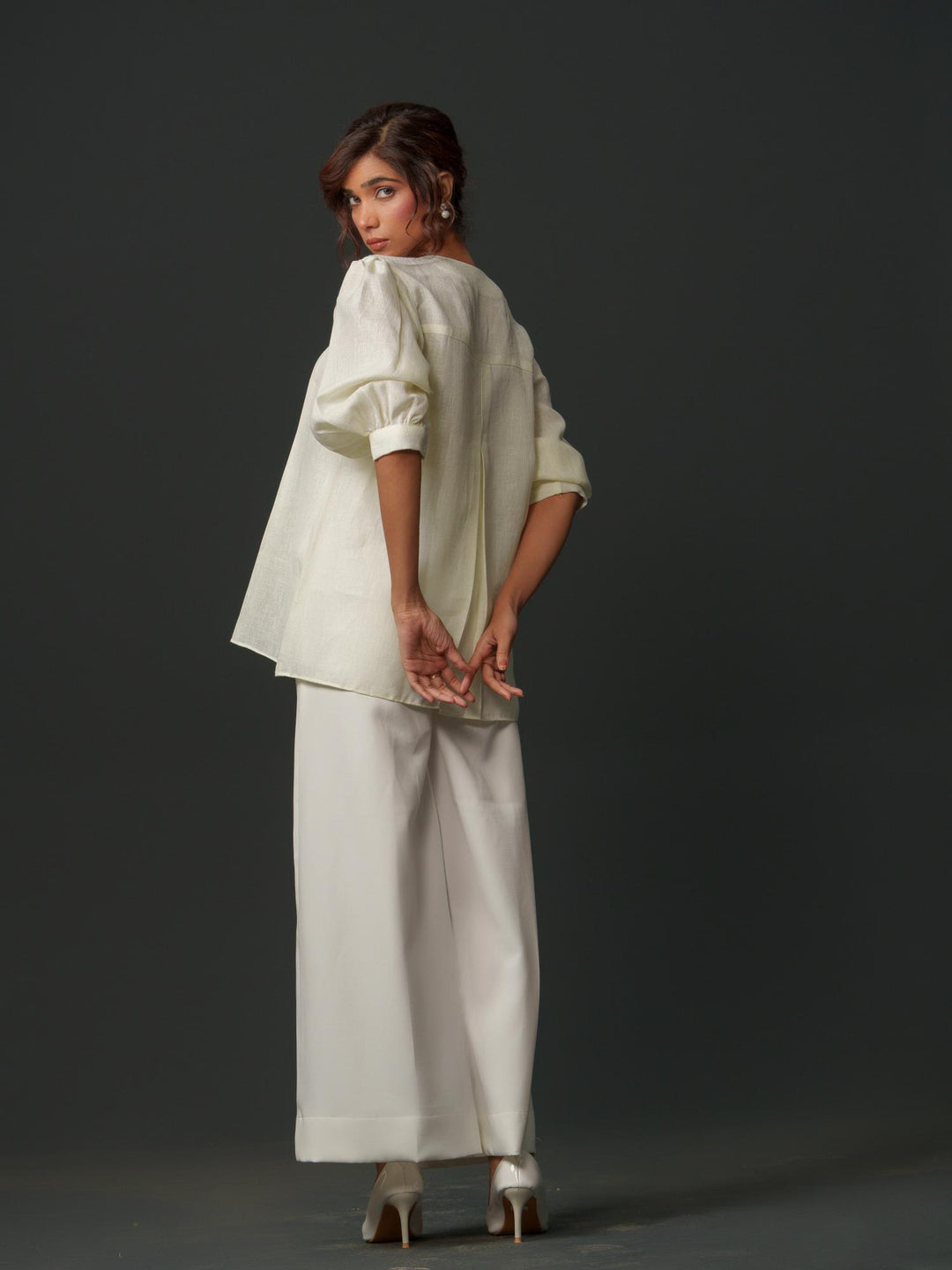 Macy - Linen Shirt With Geomectric Rose