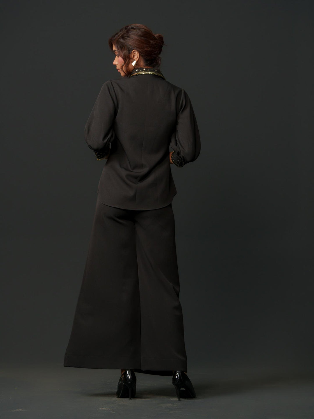 Song - Women Shirt with Creative Collar and Sleeves