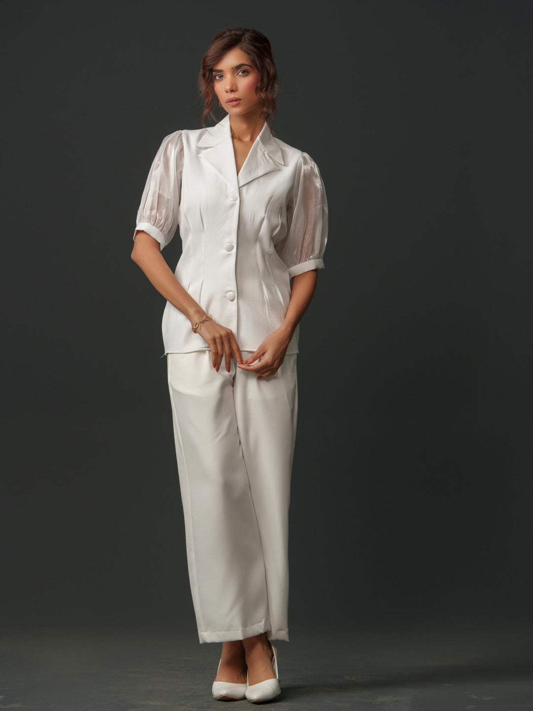 Isabell - Banana Crepe top with balloon sleeves