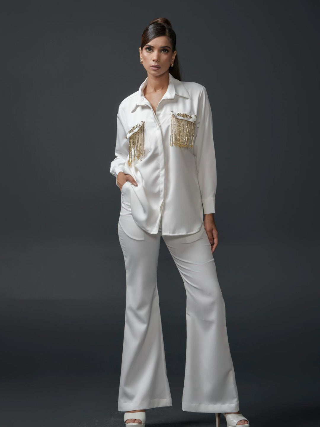 Sansa Club Shirt with tasseled motif on pockets