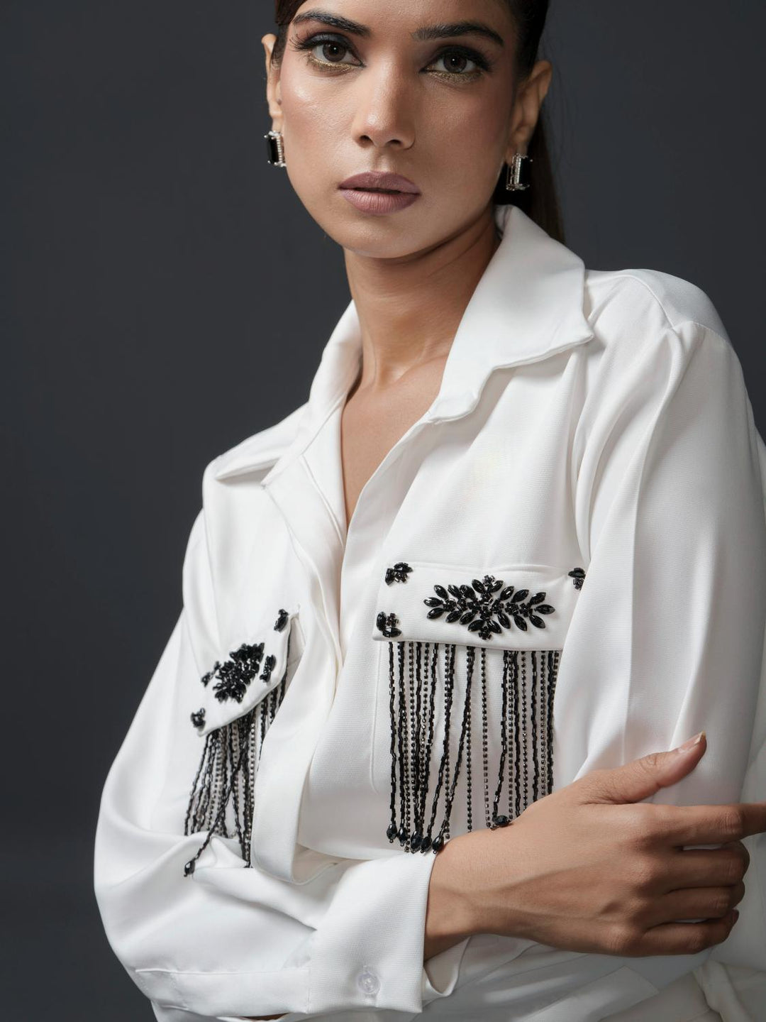 Sansa Club Shirt with tasseled motif on pockets
