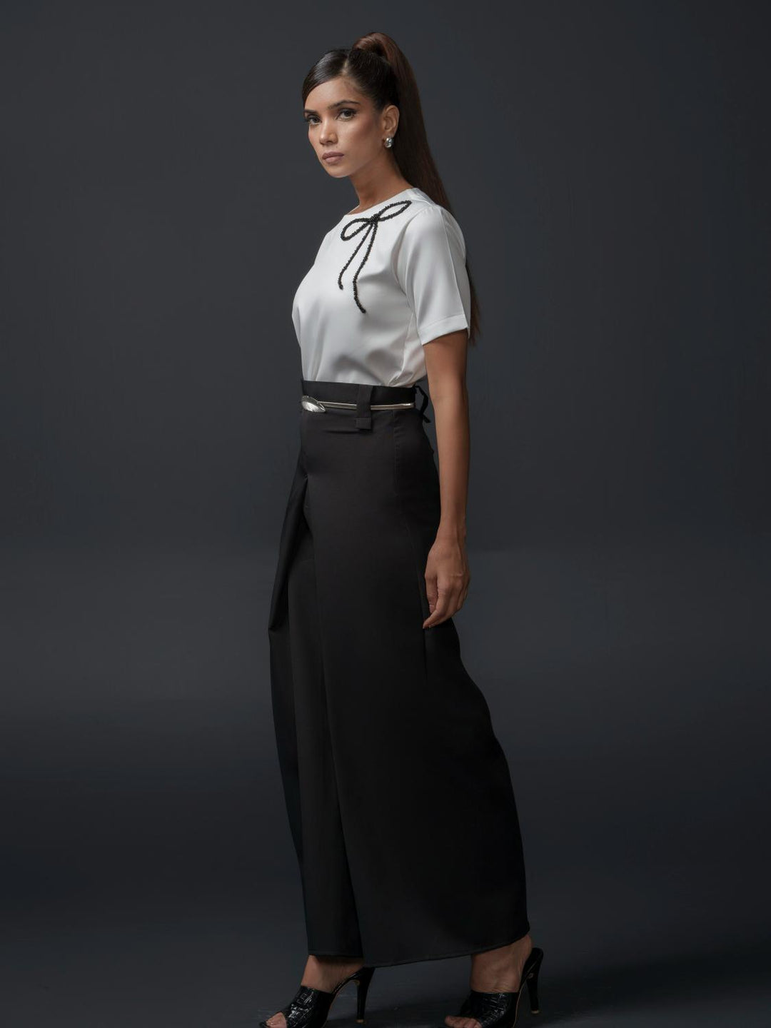 Brenda Club Shirt with bow motif handwork in Banana Lycra