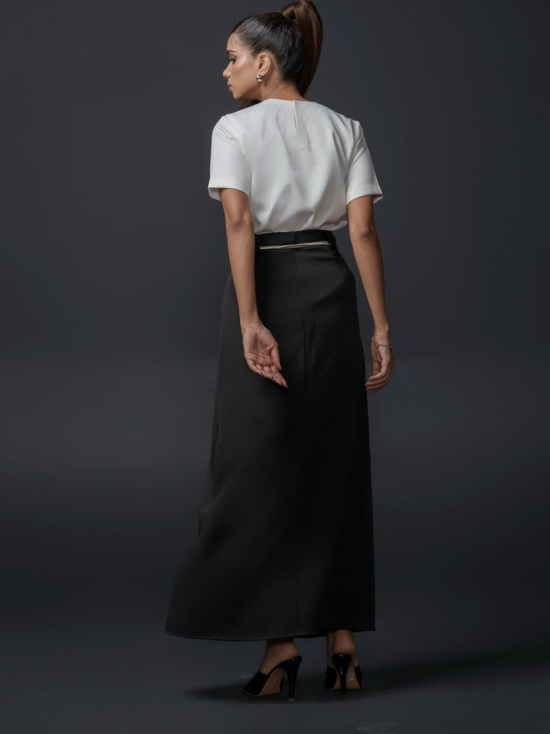 Brenda Club Shirt with bow motif handwork in Banana Lycra