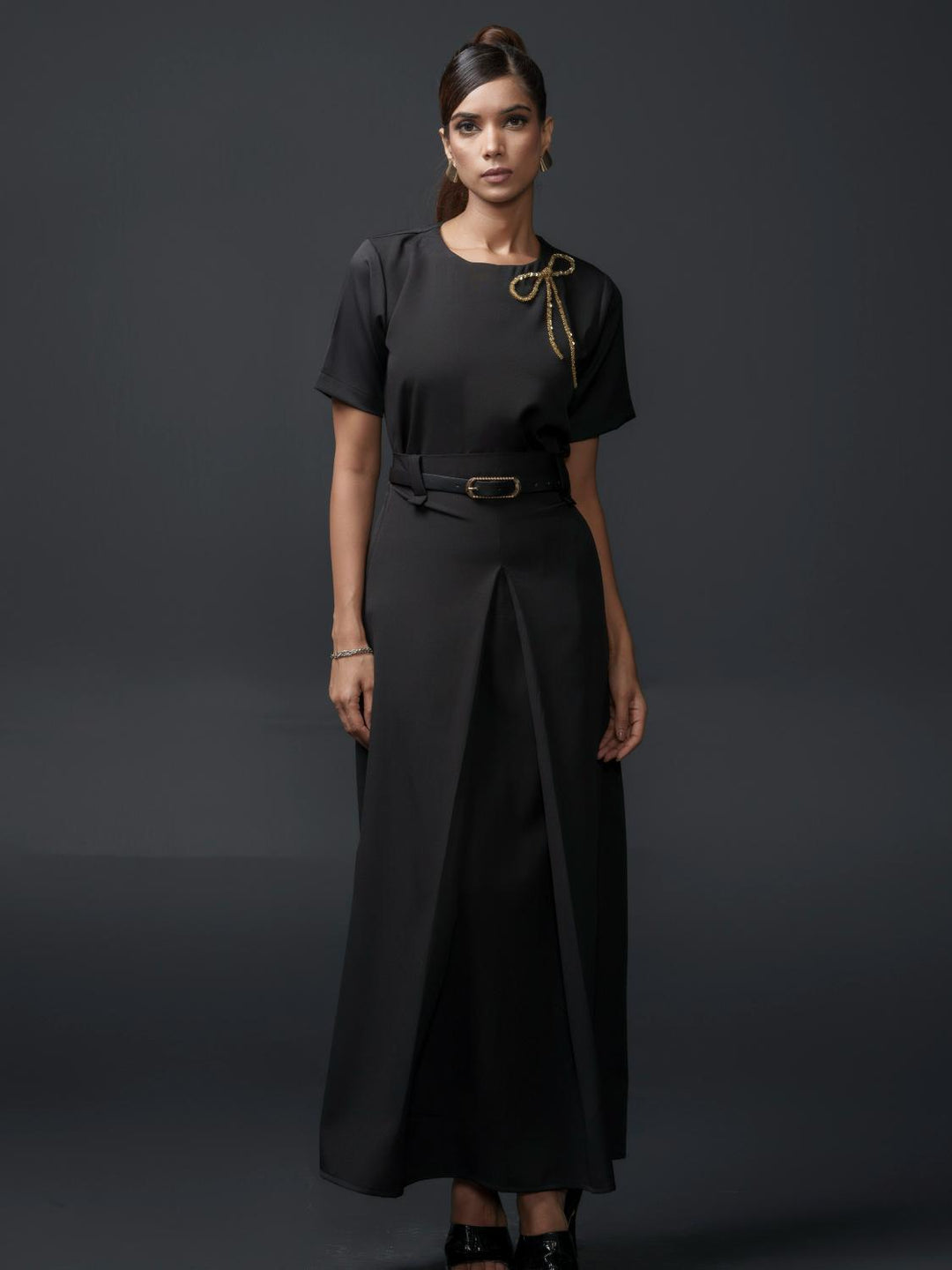 Brenda Club Shirt with bow motif handwork in Banana Lycra