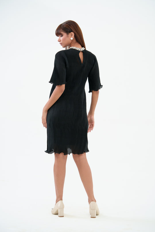 Twinkle -The Pleated Dress with Sleeves