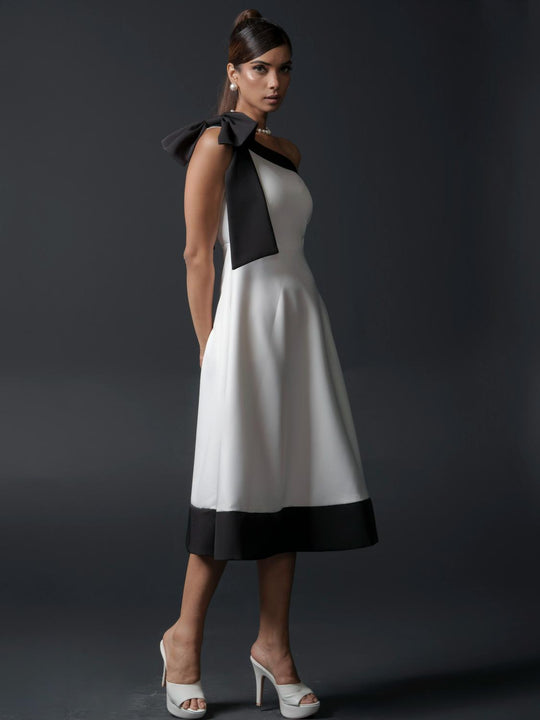 Christie Club One shoulder bow dress in Banana Lycra